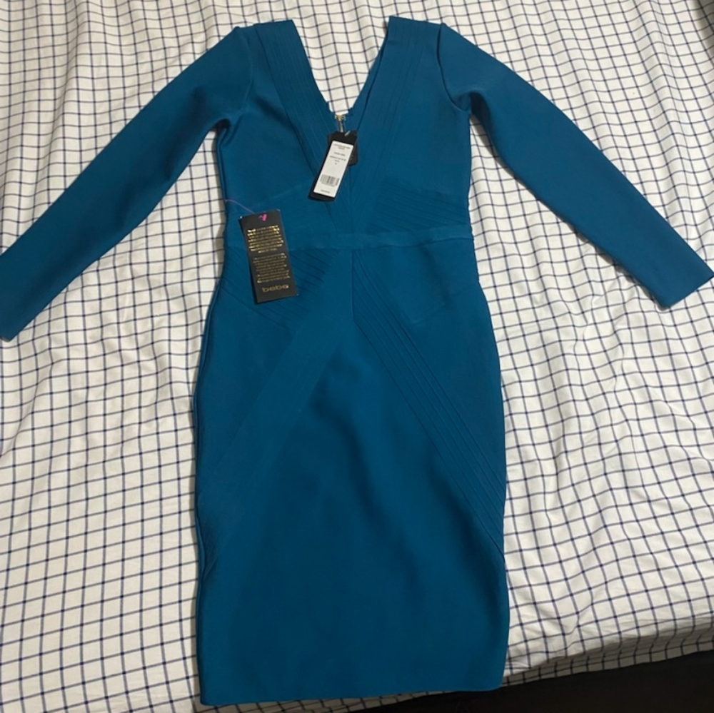 Bebe Dress size M